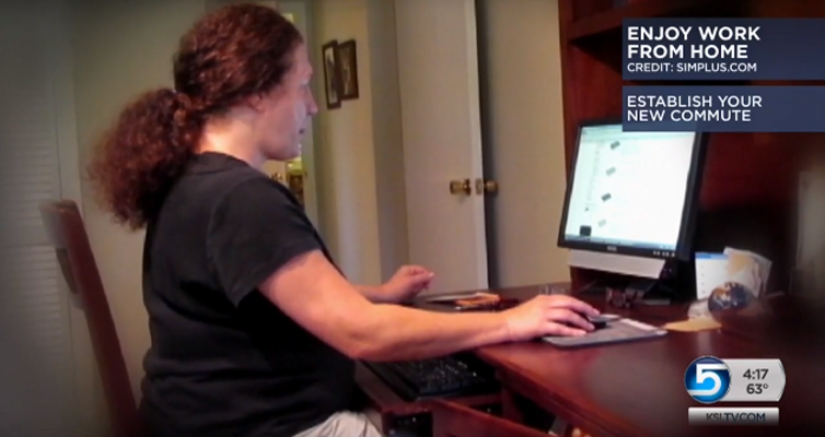 Woman in front of a desktop