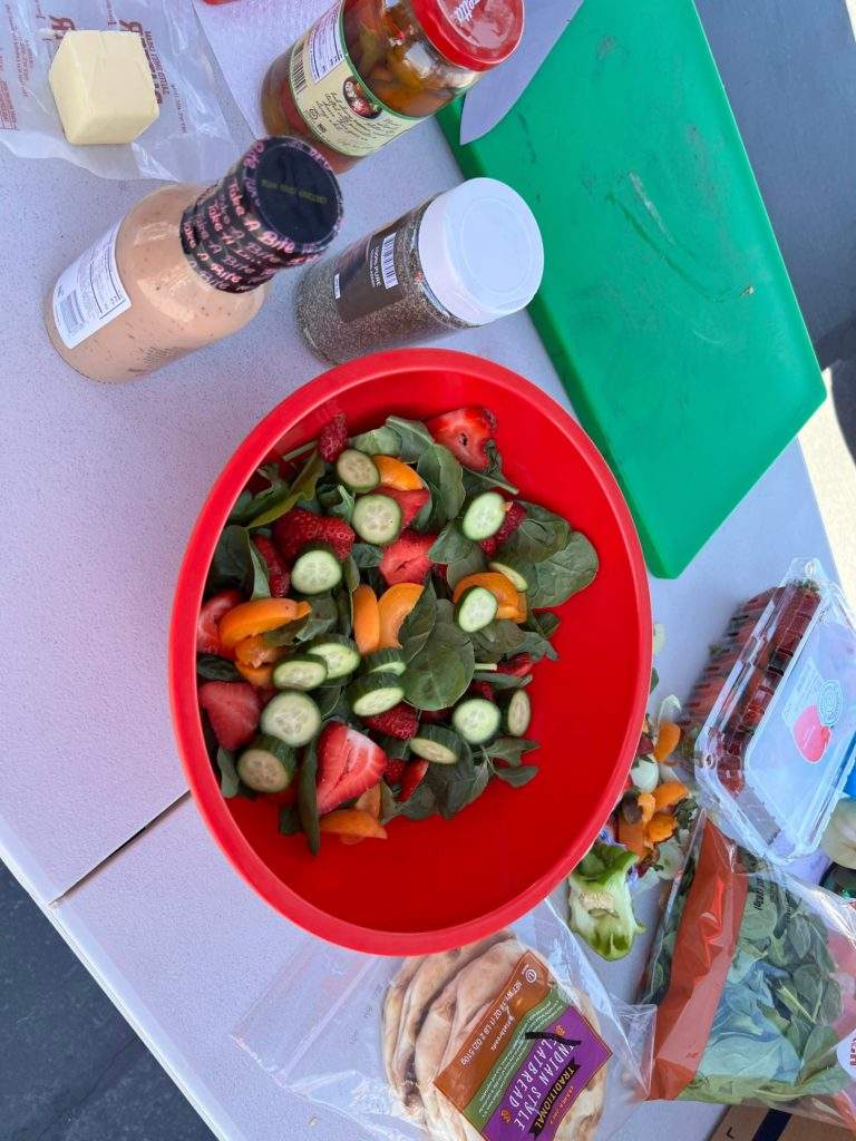 Spinach and strawberry salad